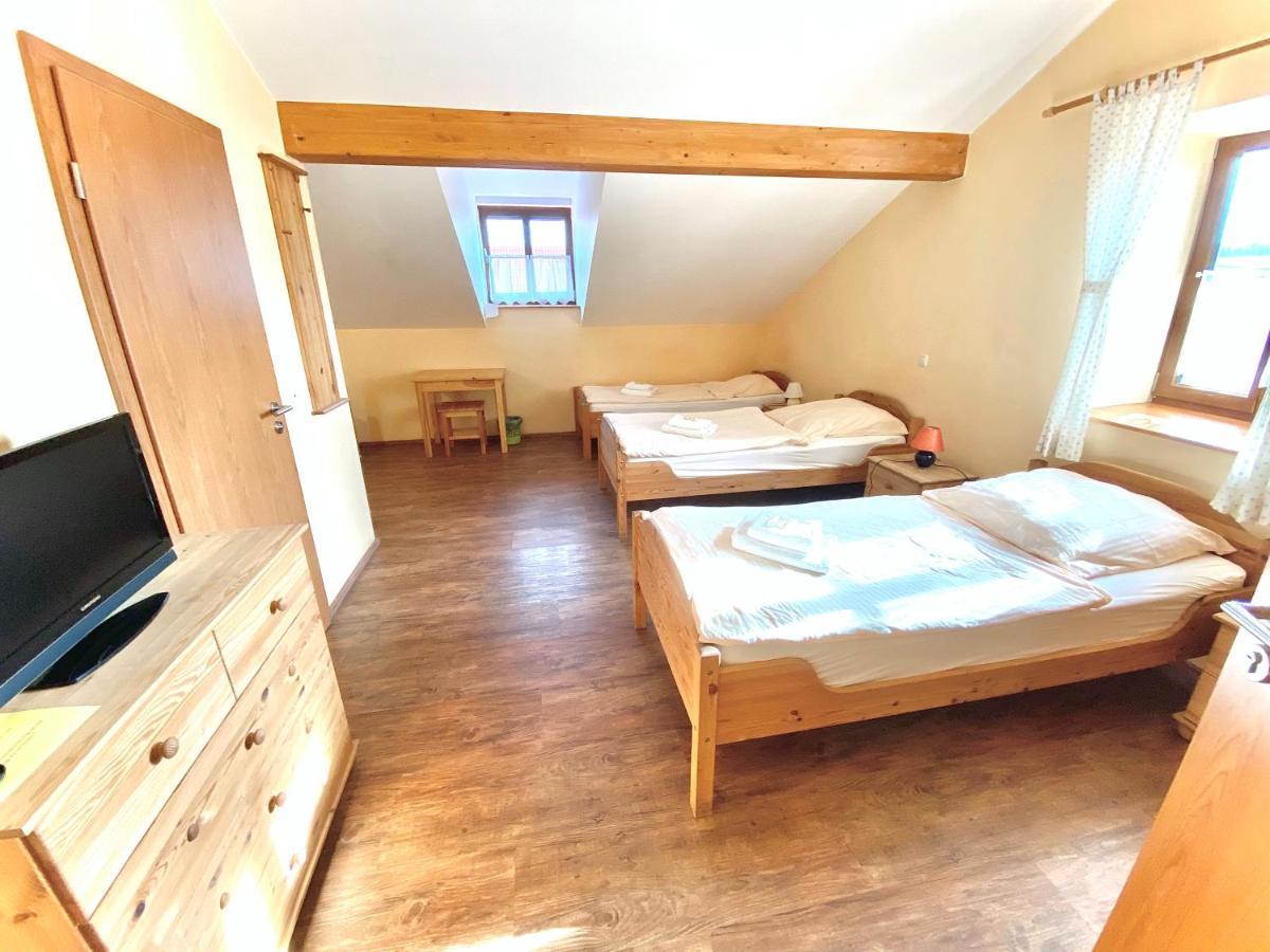 Pension Laurent Ranch Gottfrieding 外观 照片